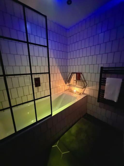 Cityzenretreat - Mezzanine Apartment Sleeps 4 Sheffield City Centre Exteriör bild