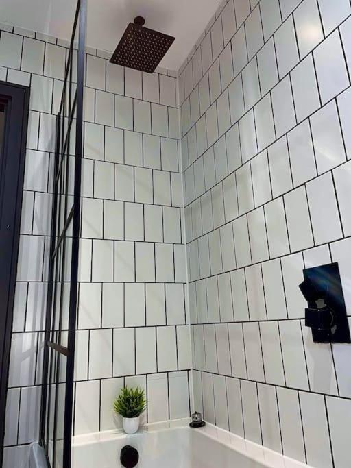Cityzenretreat - Mezzanine Apartment Sleeps 4 Sheffield City Centre Exteriör bild
