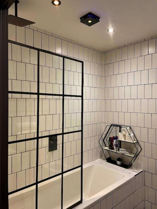 Cityzenretreat - Mezzanine Apartment Sleeps 4 Sheffield City Centre Exteriör bild