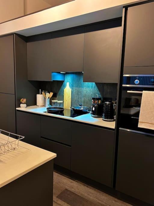Cityzenretreat - Mezzanine Apartment Sleeps 4 Sheffield City Centre Exteriör bild