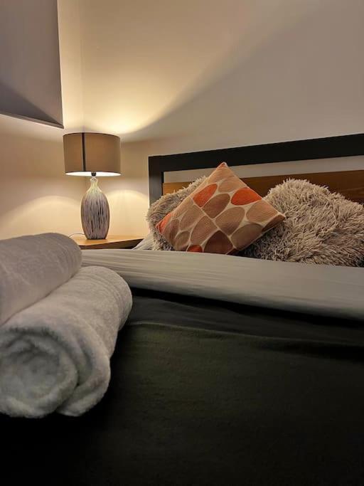 Cityzenretreat - Mezzanine Apartment Sleeps 4 Sheffield City Centre Exteriör bild