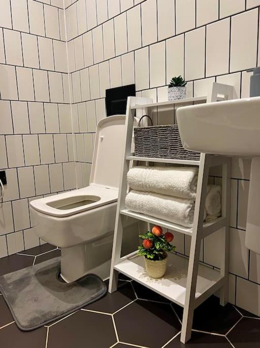 Cityzenretreat - Mezzanine Apartment Sleeps 4 Sheffield City Centre Exteriör bild