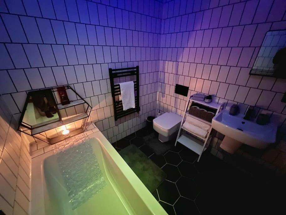 Cityzenretreat - Mezzanine Apartment Sleeps 4 Sheffield City Centre Exteriör bild